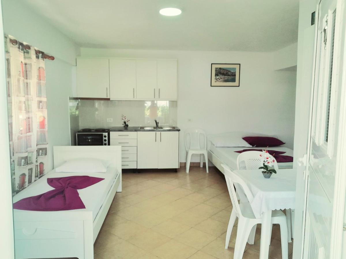 Gb Rooms Ksamil Ngoại thất bức ảnh