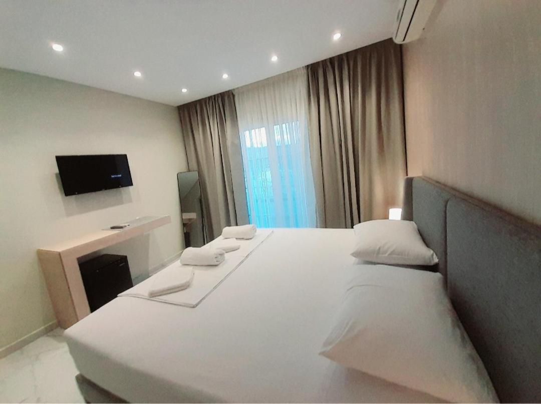 Gb Rooms Ksamil Phòng bức ảnh