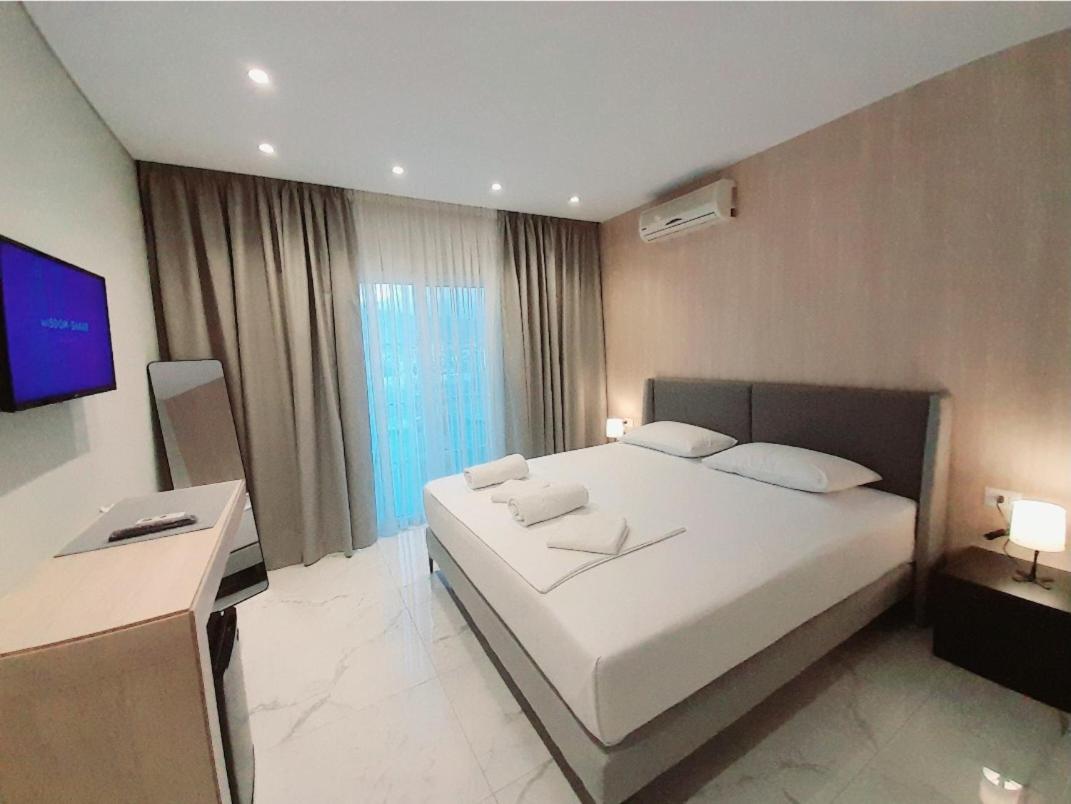 Gb Rooms Ksamil Phòng bức ảnh
