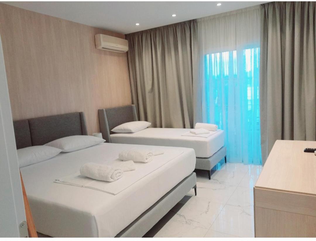 Gb Rooms Ksamil Phòng bức ảnh